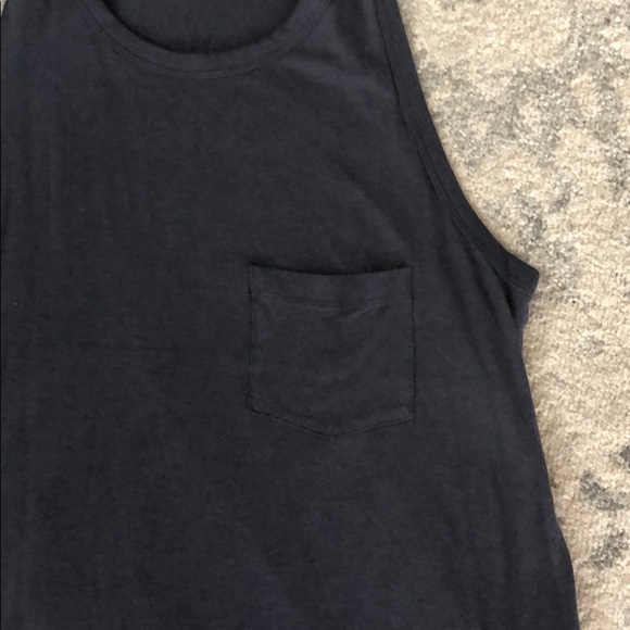 Tops - Picture 3 of 3